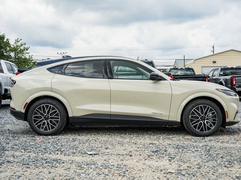 New 2025 Ford Mustang Mach-E Premium image 3