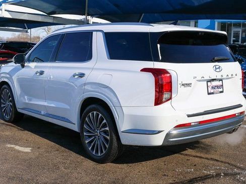 Used 2024 Hyundai Palisade Calligraphy image 5