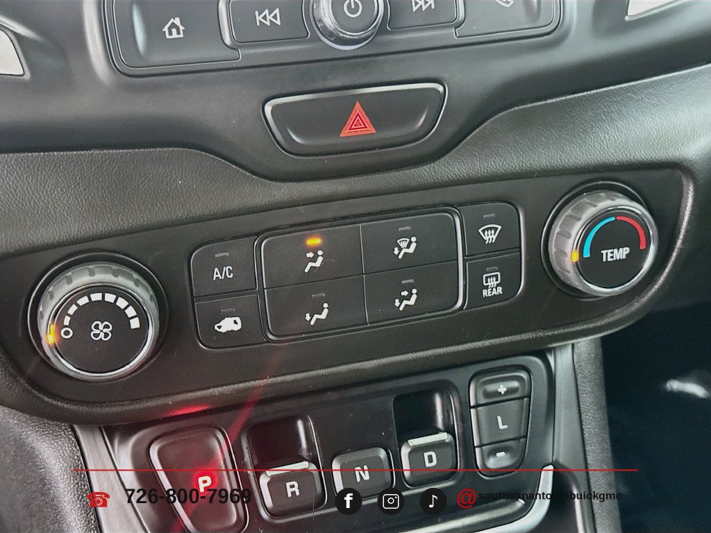 Used 2021 GMC Terrain SLE FWD image 16