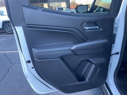 Used 2025 GMC Canyon Elevation w/ Convenience Package image 13