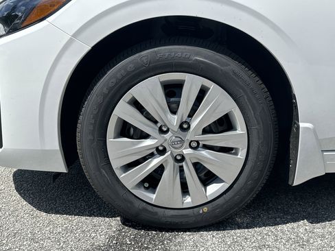 New 2025 Nissan Sentra S image 11