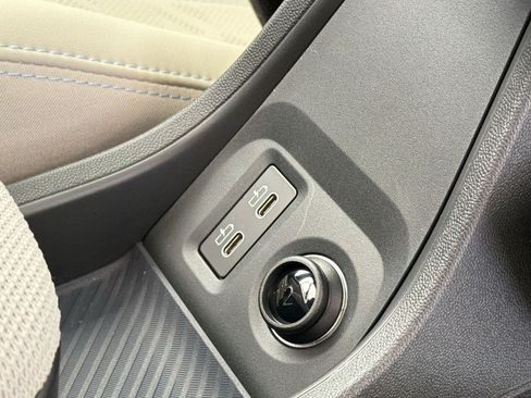 New 2026 MINI Cooper 2-Door Hardtop FWD image 32