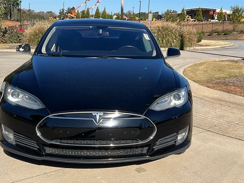 Used 2013 Tesla Model S Performance image 3
