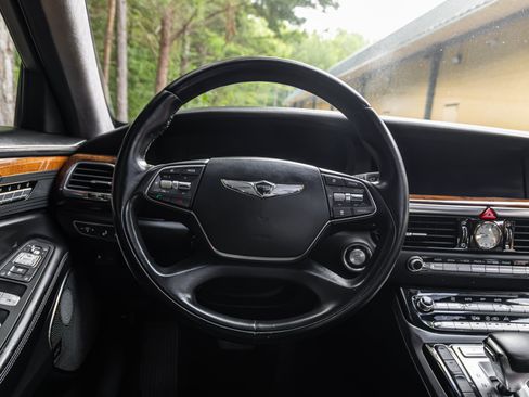 Used 2017 Genesis G90 5.0 Ultimate AWD/4WD image 6
