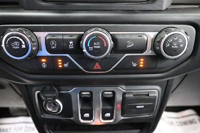 Used 2020 Jeep Wrangler Sport AWD/4WD image 13