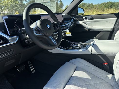 New 2026 BMW X5 sDrive40i w/ M Sport Package image 17