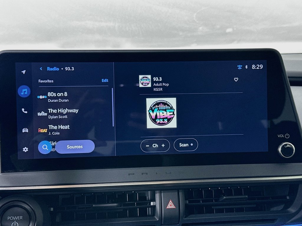 Certified 2026 Toyota Prius XLE FWD image 15