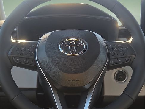 New 2026 Toyota Corolla SE image 25