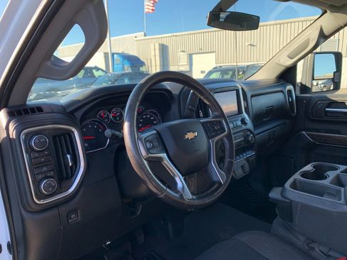 Used 2023 Chevrolet Silverado 2500 LT image 11