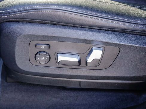 Used 2021 BMW X5 xDrive40i w/ Premium Package image 23