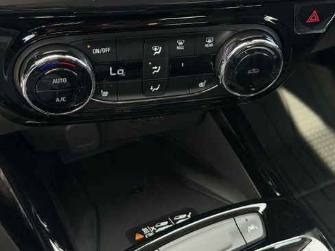 New 2026 Chevrolet Trax ACTIV w/ Sunroof Package image 17