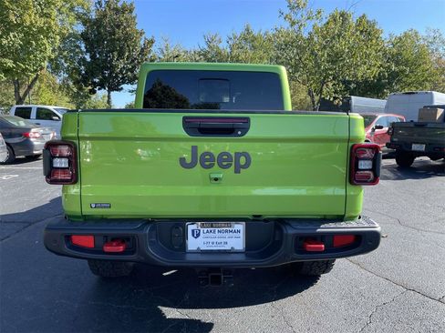 New 2025 Jeep Gladiator Rubicon image 8