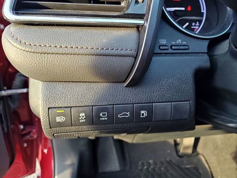 Used 2018 Toyota Camry XLE w/ Audio Package FWD image 8