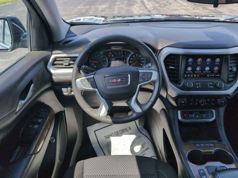 Used 2023 GMC Acadia SLE w/ Driver Convenience Package FWD image 10