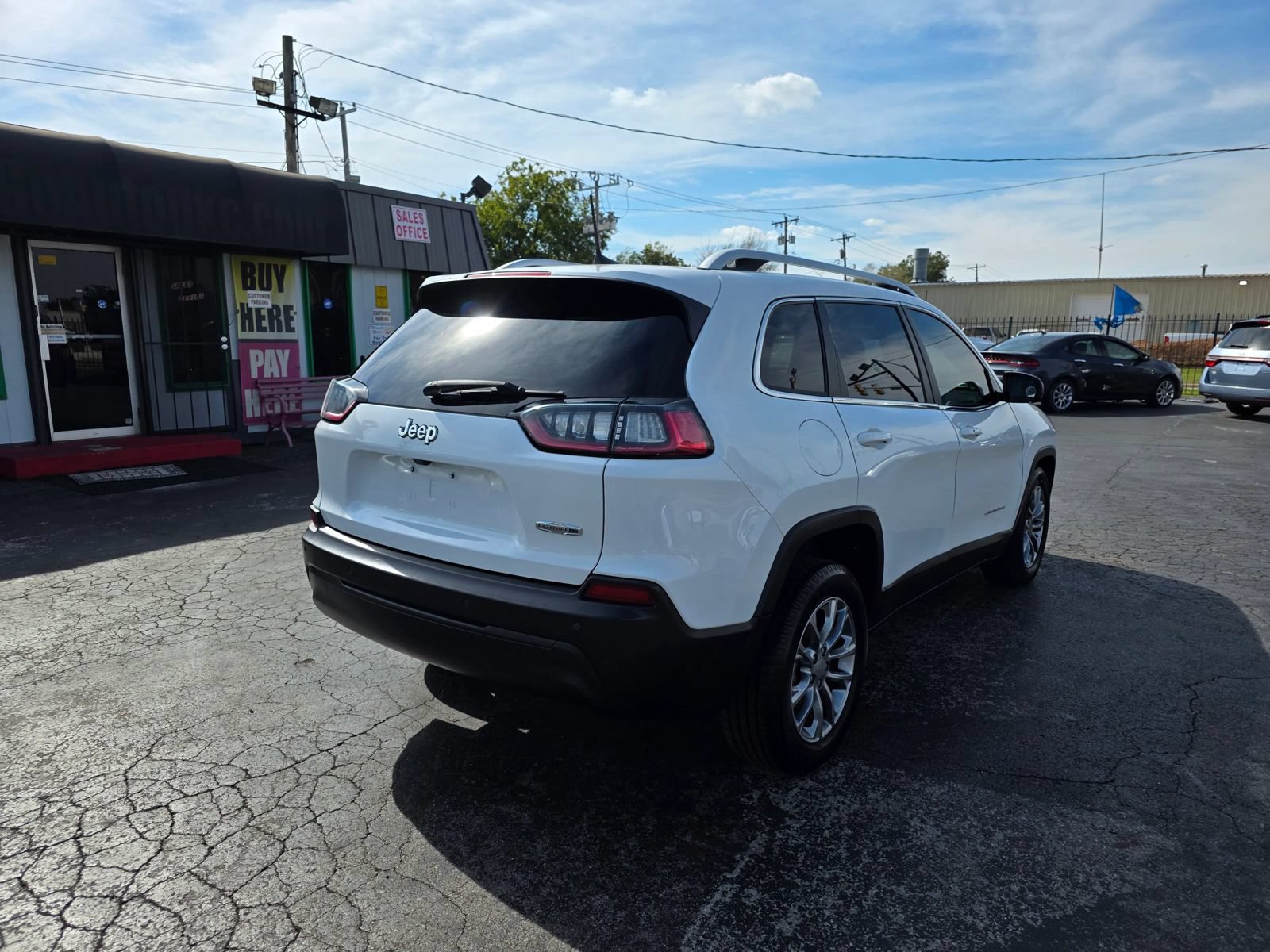 Used 2019 Jeep Cherokee Latitude Plus FWD image 6