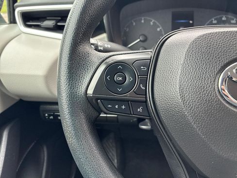Used 2023 Toyota Corolla LE image 38