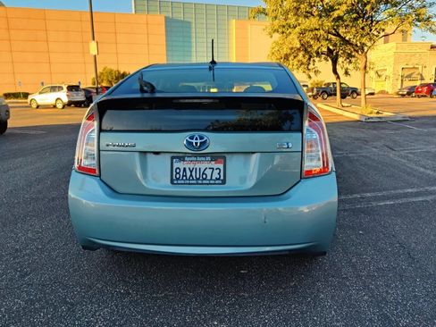 Used 2014 Toyota Prius Three image 5