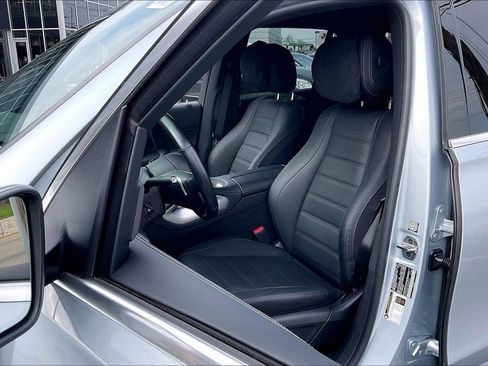 Certified 2025 Mercedes-Benz GLE 450 4MATIC image 17