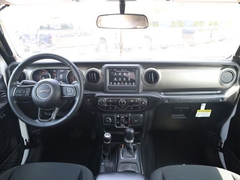 Used 2021 Jeep Wrangler Unlimited Sport AWD/4WD image 13