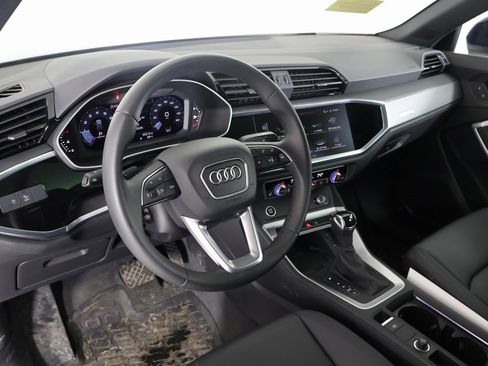 Certified 2025 Audi Q3 2.0T Premium w/ Convenience Package image 2