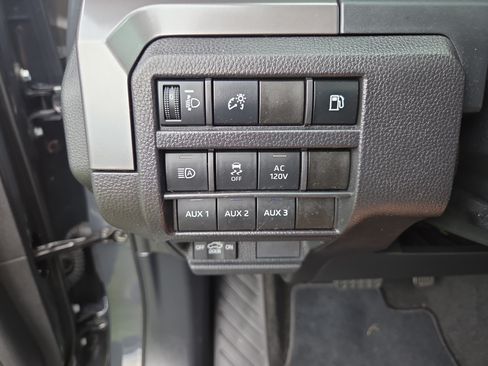 Certified 2025 Toyota Tacoma TRD Off-Road w/ TRD Off Road Upgrade Package AWD/4WD image 28