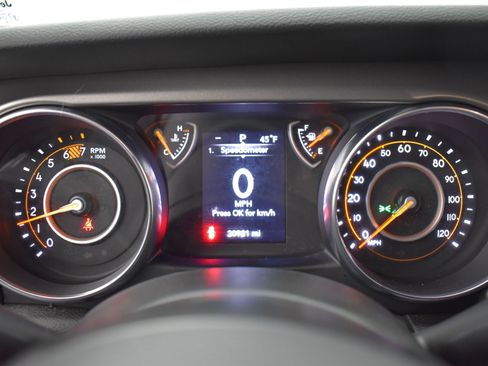 Used 2023 Jeep Wrangler Sport S image 14