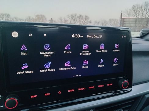 Used 2023 Kia Forte GT image 21