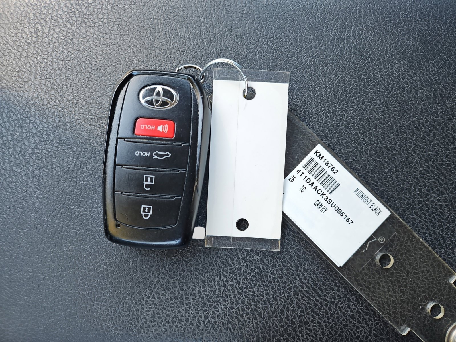 Used 2025 Toyota Camry LE FWD image 21