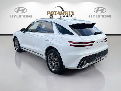 Used 2023 Genesis GV70 2.5T w/ Advanced Package AWD/4WD image 7