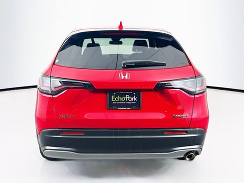 Used 2023 Honda HR-V Sport image 7