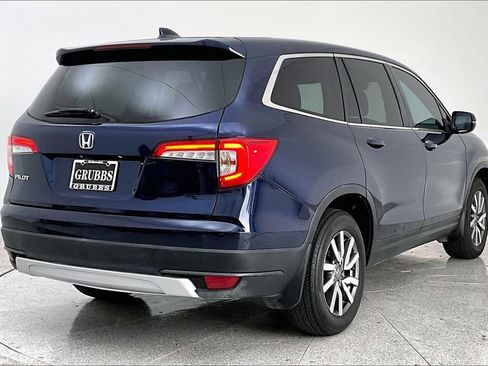 Used 2021 Honda Pilot EX image 2