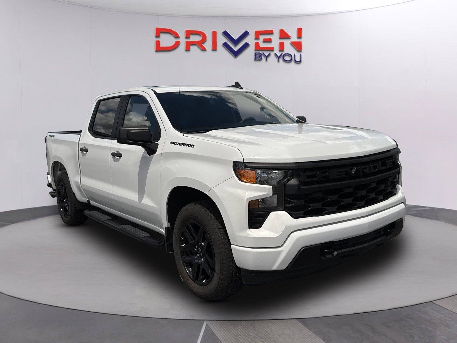 Used 2022 Chevrolet Silverado 1500 Custom w/ LPO, Dark Essentials Package AWD/4WD image 1