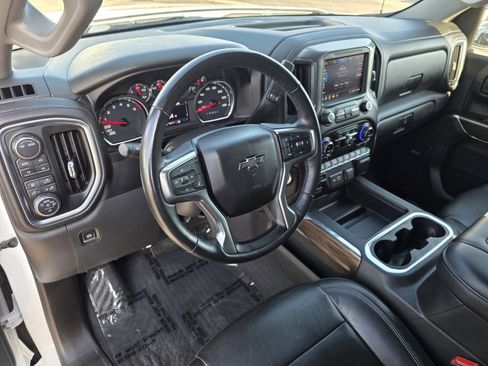 Used 2020 Chevrolet Silverado 1500 LT Trail Boss image 27