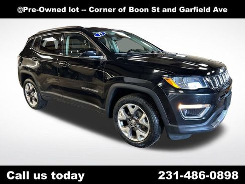 Used 2019 Jeep Compass Limited w/ Safety & Security Group AWD/4WD image 7