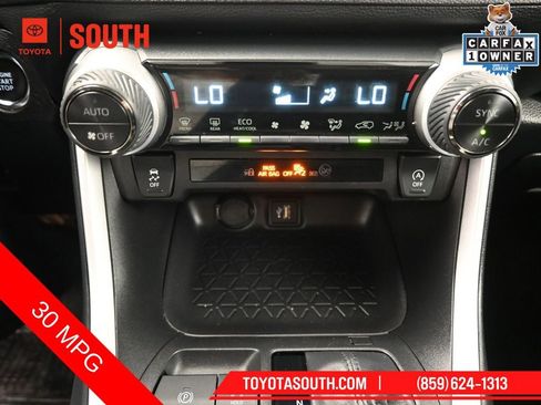 Used 2025 Toyota RAV4 XLE FWD image 19