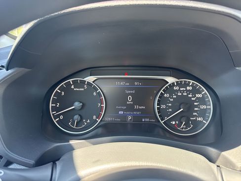 Used 2025 Nissan Altima 2.5 SV FWD image 21