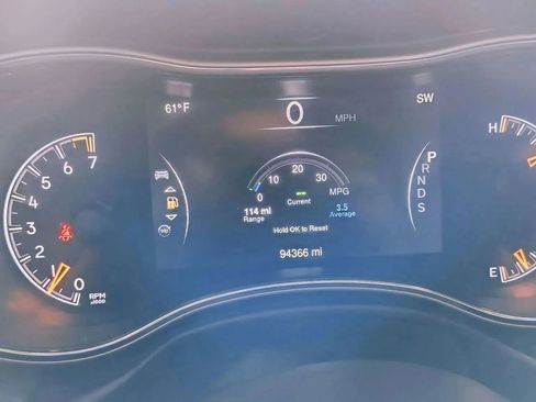 Used 2015 Jeep Grand Cherokee Altitude AWD/4WD image 18