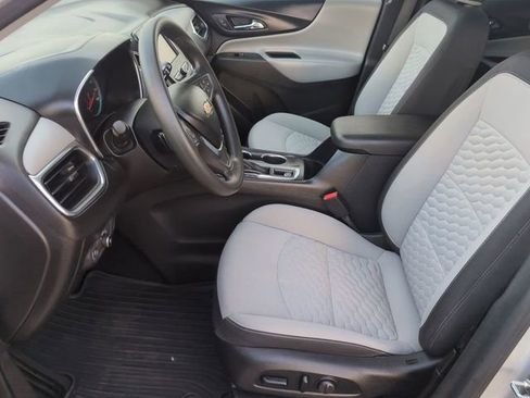 Certified 2019 Chevrolet Equinox LS w/ LS Convenience Package FWD image 18