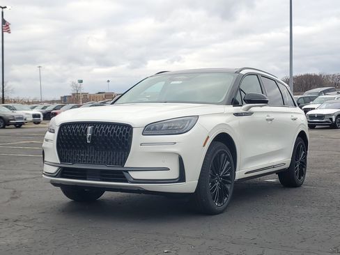 New 2026 Lincoln Corsair Premiere image 2