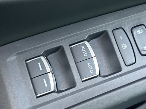 Certified 2025 Honda Accord SE image 12