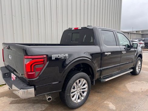 New 2025 Ford F150 Lariat w/ Equipment Group 501A Mid image 11