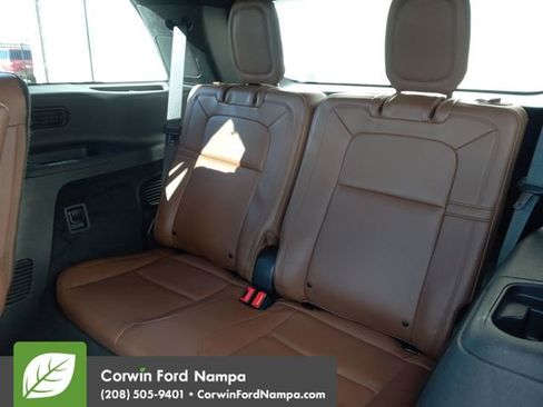 Used 2022 Lincoln Aviator Reserve w/ Equipment Group 201A image 25