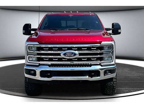 Used 2024 Ford F250 Lariat w/ FX4 Off-Road Package AWD/4WD image 4