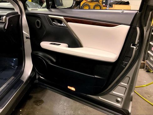 Used 2020 Lexus RX 450h AWD w/ Premium Package image 23