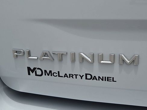 Used 2025 Ford Expedition Platinum AWD/4WD image 9