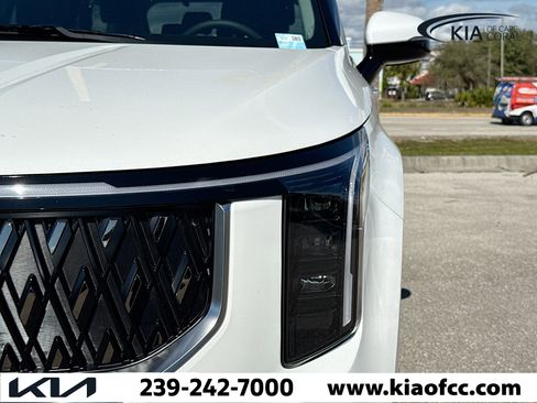 New 2026 Kia Carnival EX image 9