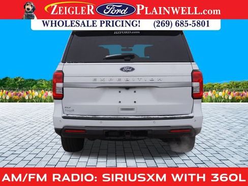 Used 2024 Ford Expedition XLT image 4