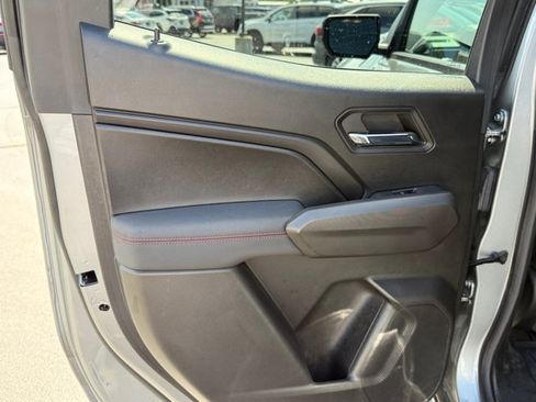 Used 2023 Chevrolet Colorado Z71 w/ Z71 Convenience Package 2 AWD/4WD image 24