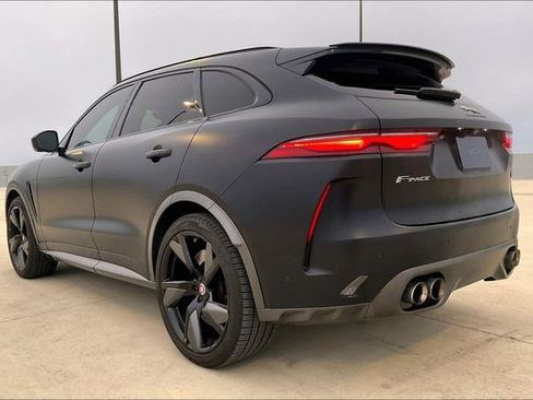 Used 2021 Jaguar F-PACE SVR image 6