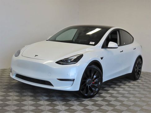 Used 2022 Tesla Model Y Performance AWD/4WD image 1